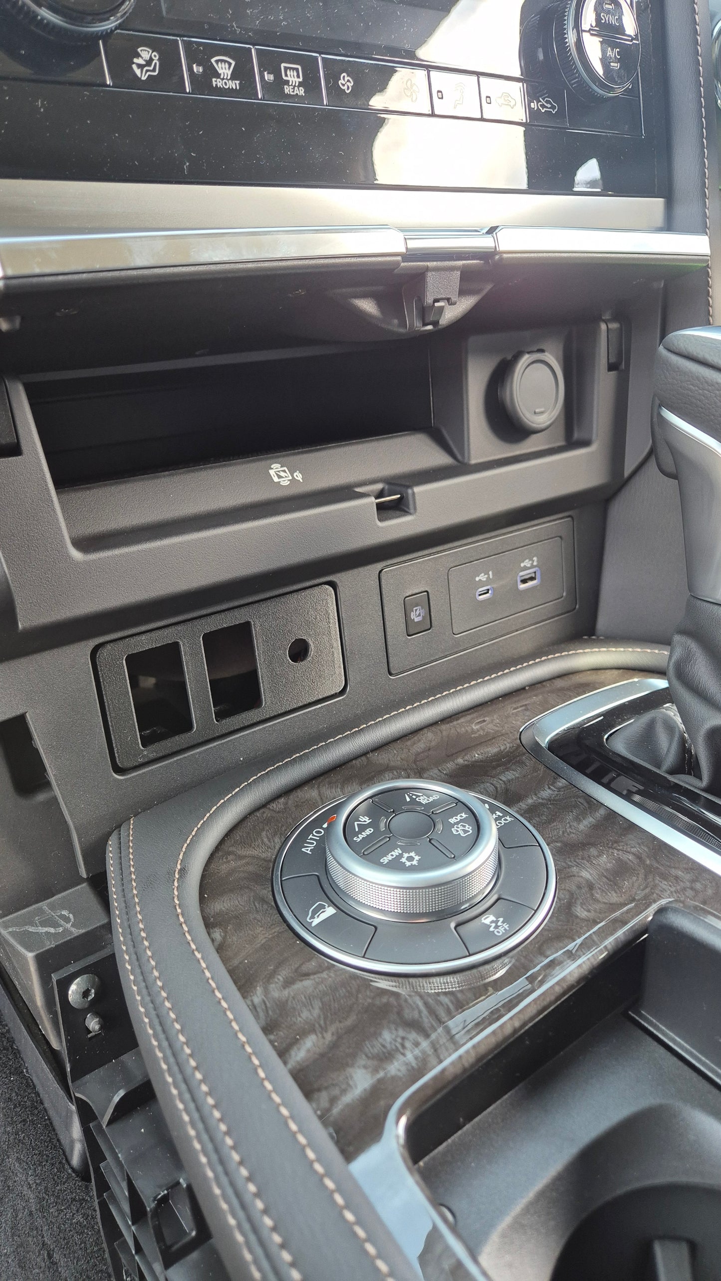 2025 Y62 Switch Panel