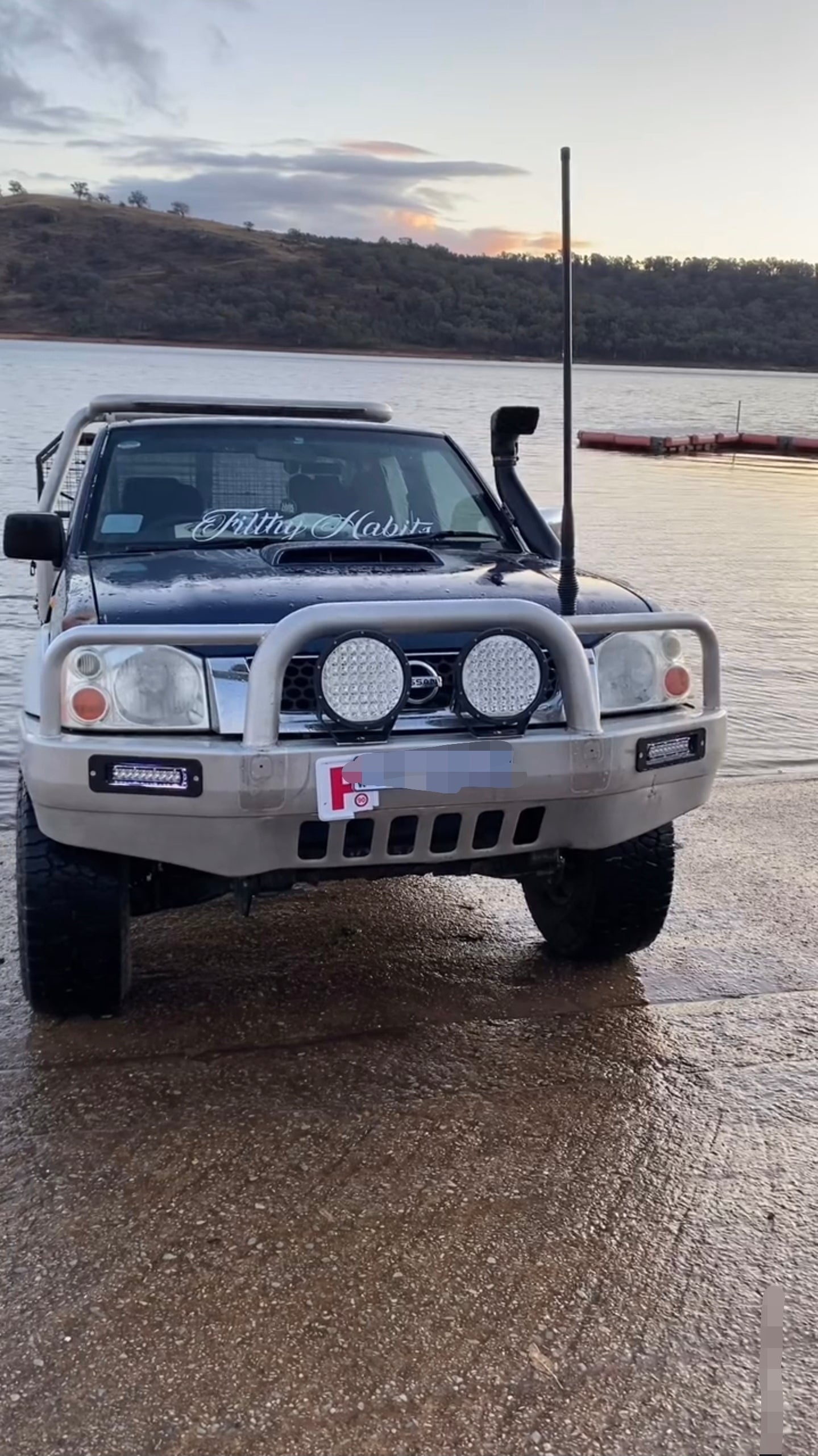 Bullbar Lightbar Brackets with indicators in a pair